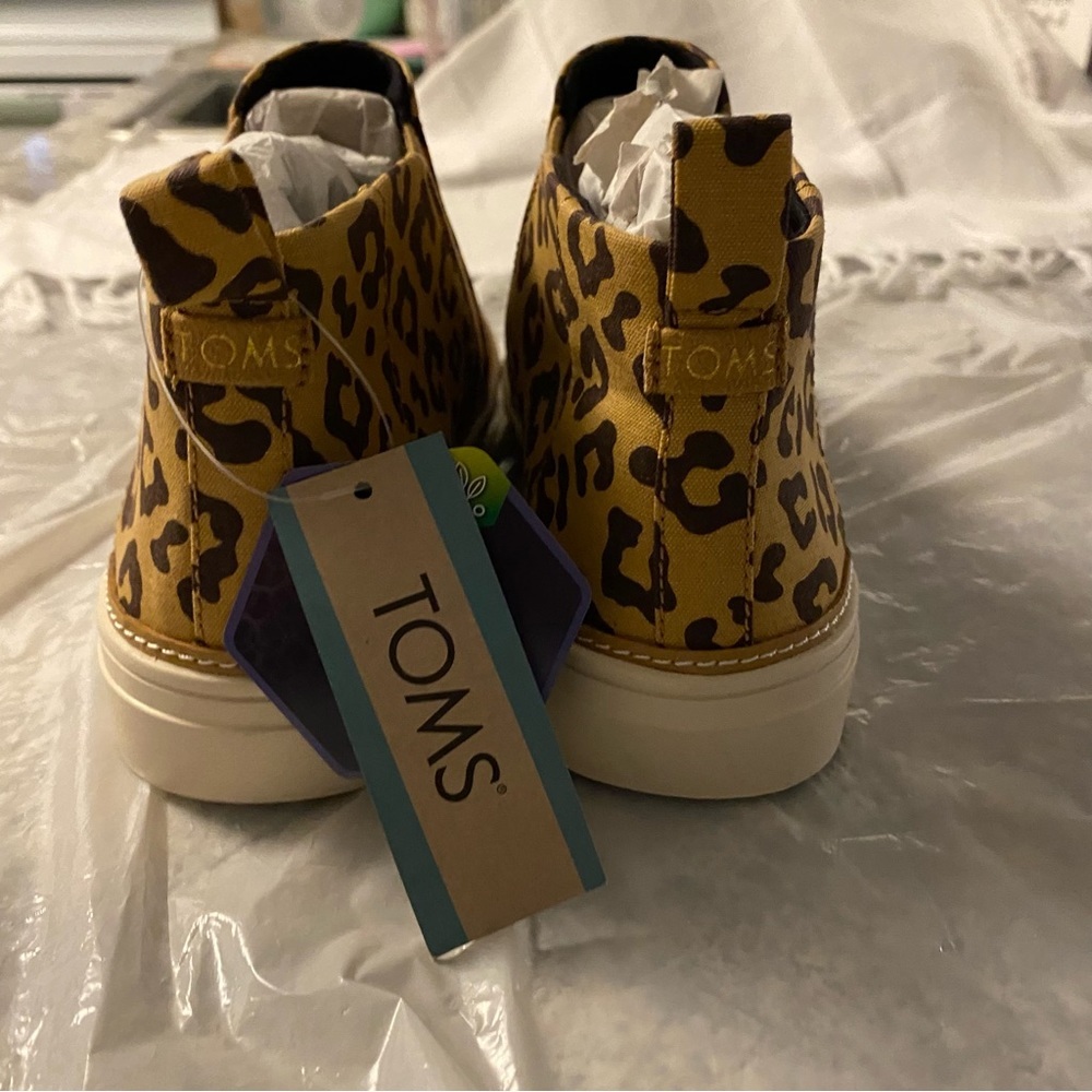 NWT Toms sneakers Bryce Doe Leopard print canvas New in Box SZ 8 - Picture 9 of 16